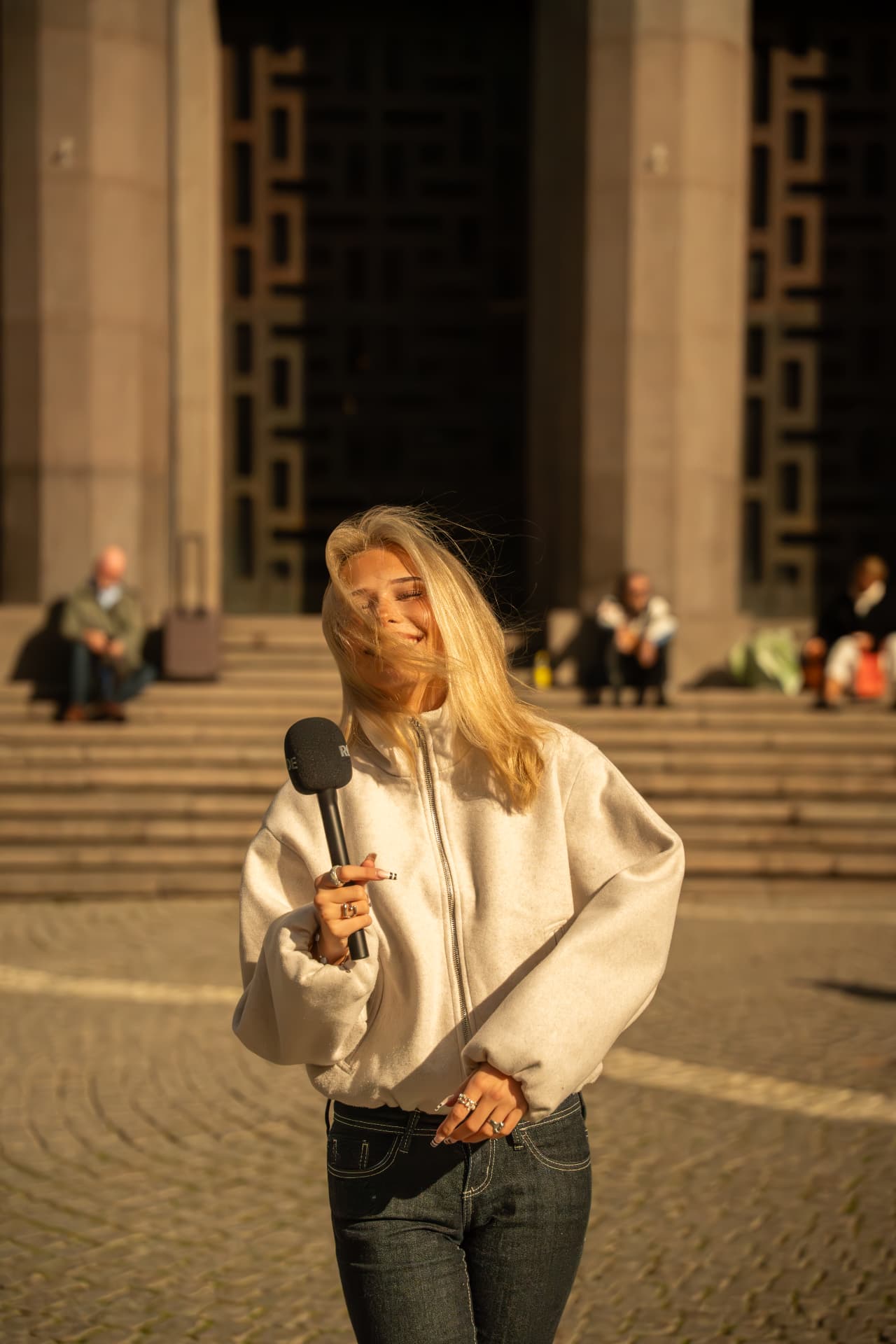 Porträtt med närvaro – Porträtt · Content av TW Media
